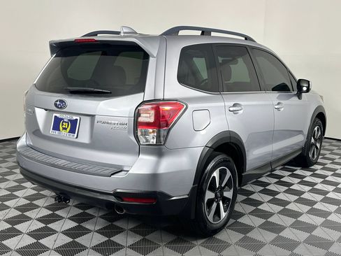 Used 2017 Subaru Forester 2.5i Limited w/ Popular Package #2 AWD/4WD image 8