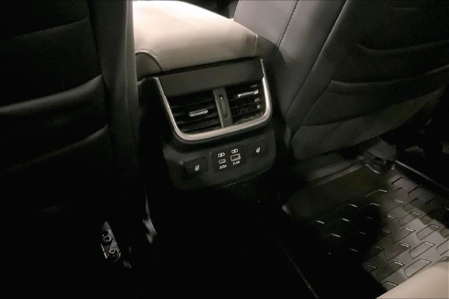 Used 2025 Subaru Outback Limited AWD/4WD image 34