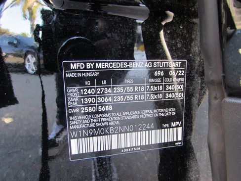 Used 2022 Mercedes-Benz EQB 300 4MATIC image 34