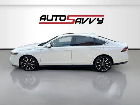 Used 2024 Honda Accord Touring image 5