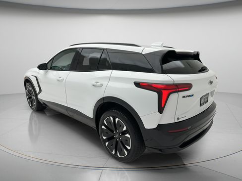 Used 2024 Chevrolet Blazer EV RS AWD/4WD image 4