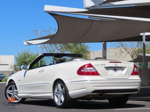 Used 2009 Mercedes-Benz CLK 350 Cabriolet image 2