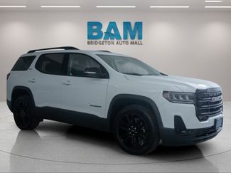 Used 2023 GMC Acadia SLT w/ Elevation Edition FWD video 1