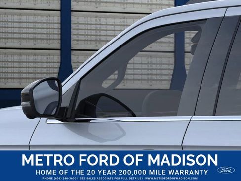 New 2026 Ford Expedition Platinum image 21