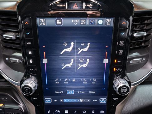 Used 2024 RAM 2500 Laramie image 20