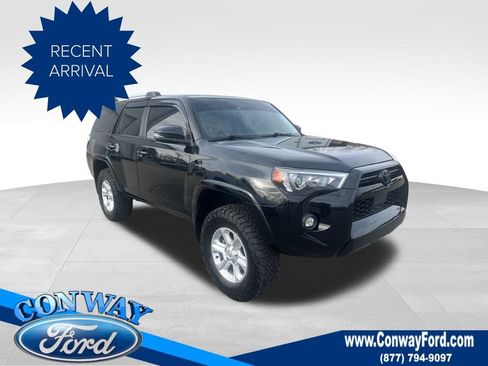 Used 2022 Toyota 4Runner SR5 Premium image 1