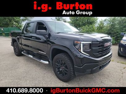 Used 2023 GMC Sierra 1500 Pro w/ Graphite Edition