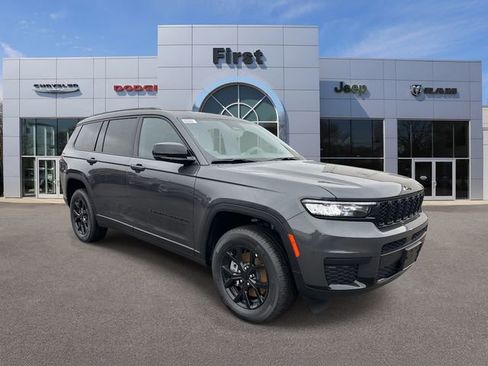 New 2025 Jeep Grand Cherokee L Altitude image 1