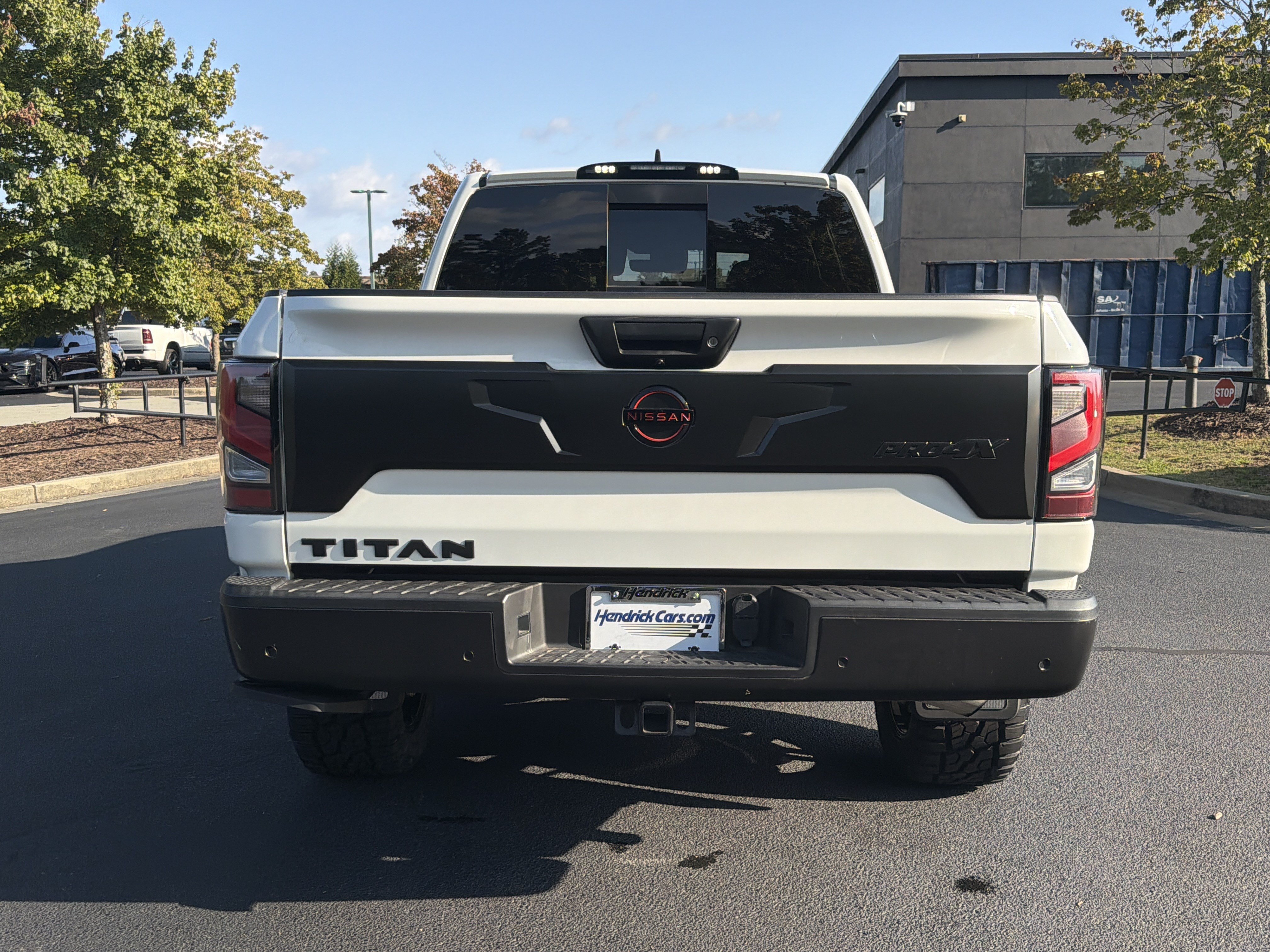 Used 2023 Nissan Titan PRO-4X w/ Pro-4x Utility Package AWD/4WD image 16
