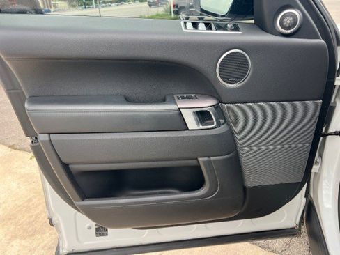 Used 2019 Land Rover Range Rover Sport HSE image 27