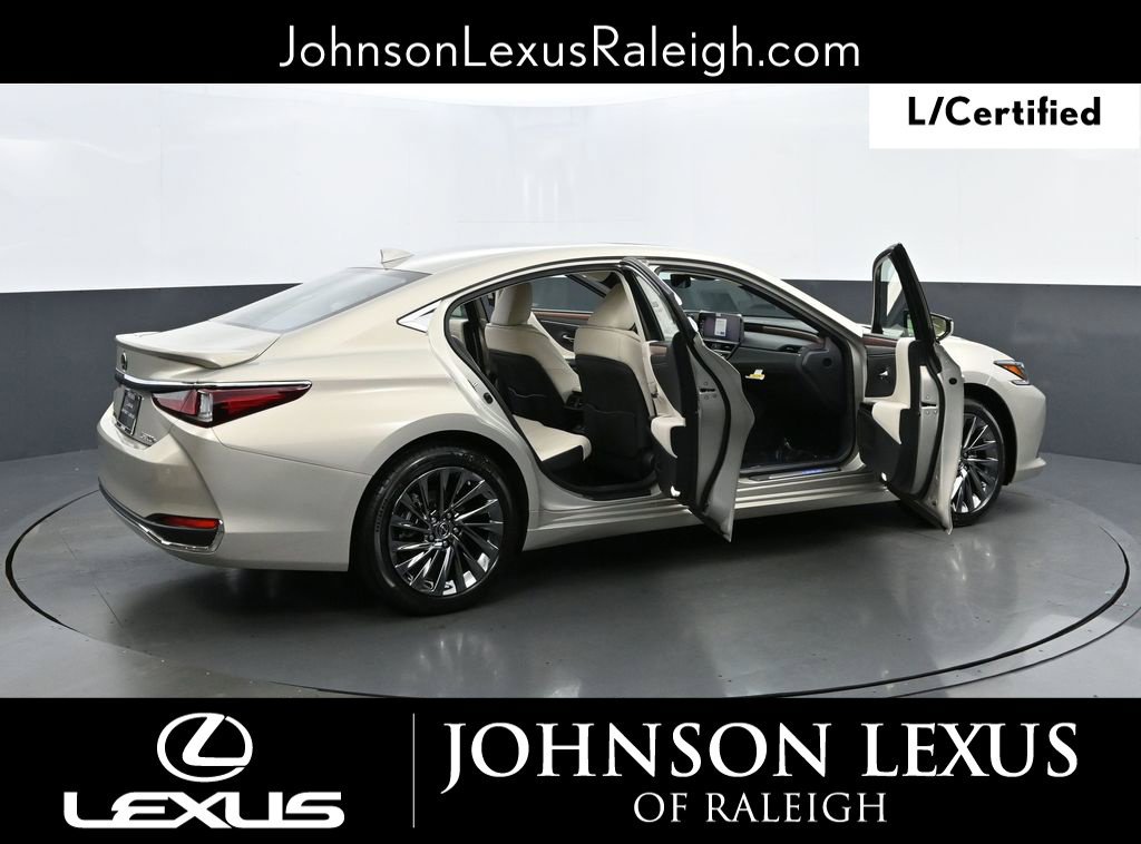 Used 2025 Lexus ES 300h w/ Technology Package FWD image 31