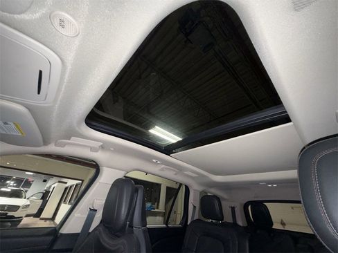 Used 2021 Lincoln Aviator Grand Touring w/ Equipment Group 302A image 16