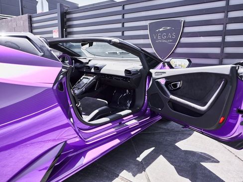 Used 2024 Lamborghini Huracan EVO AWD/4WD image 30