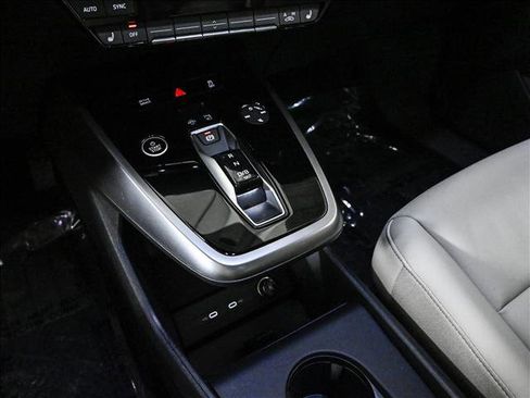 Certified 2024 Audi Q4 e-tron Premium Plus AWD/4WD image 12