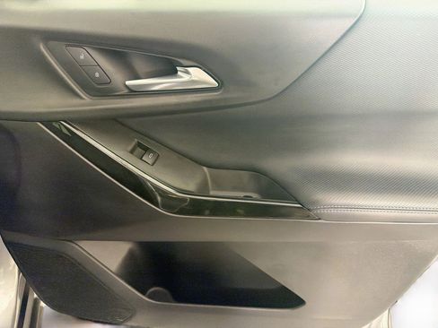 Used 2025 Chevrolet Equinox LT FWD image 31