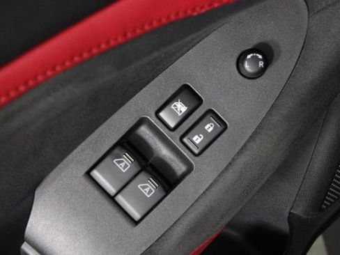 Certified 2025 Nissan Z Performance w/ Floor Mat Package RWD image 24