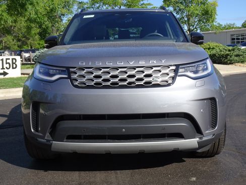 New 2025 Land Rover Discovery S AWD/4WD image 12