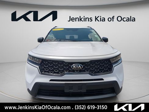 Used 2021 Kia Sorento S image 8