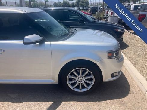 Used 2018 Ford Flex Limited FWD image 4