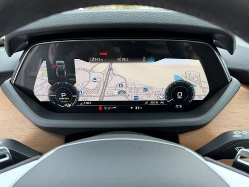 Certified 2022 Audi e-tron GT Premium Plus image 35