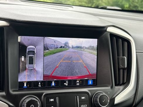 Used 2023 GMC Terrain SLT w/ Tech Package AWD/4WD image 14