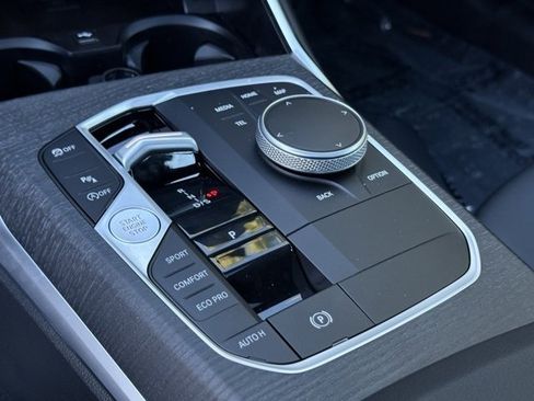 New 2026 BMW 330i Sedan w/ M Sport Package image 23