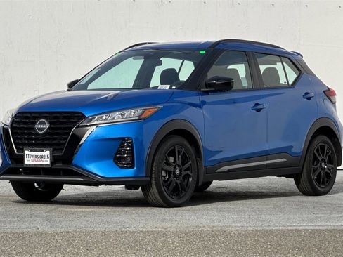 Used 2024 Nissan Kicks SR image 7