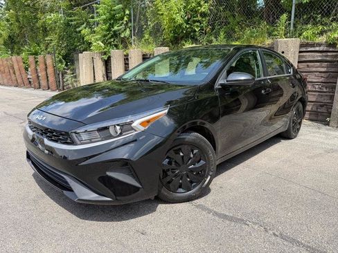 Used 2022 Kia Forte Sedan FWD image 5