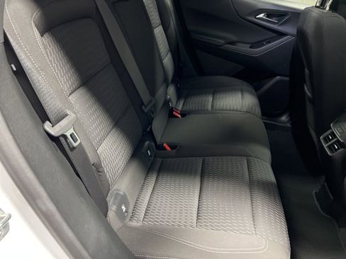 Used 2026 Chevrolet Equinox LT FWD image 12
