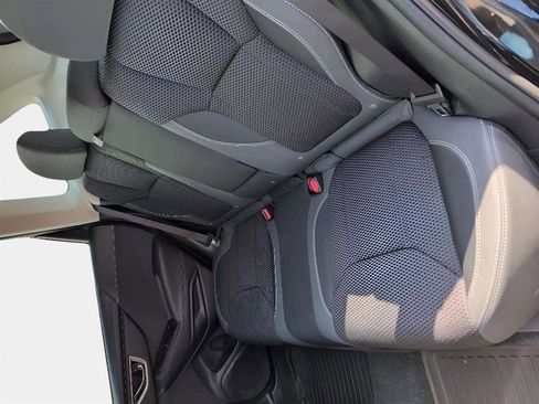 Used 2019 Subaru Forester Premium image 17