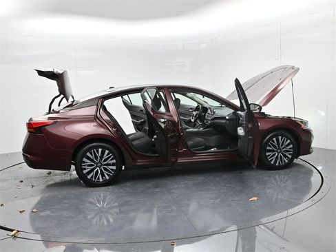 Used 2024 Nissan Altima 2.5 SV image 52