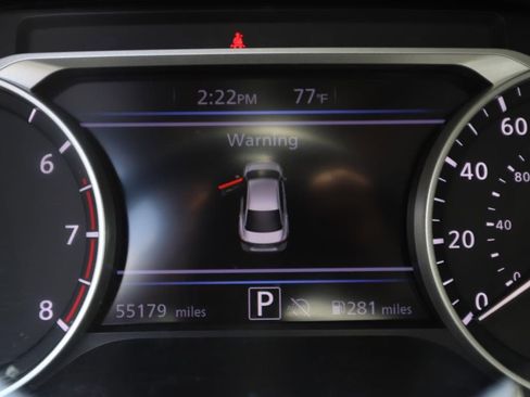Used 2024 Nissan Sentra SV FWD image 18