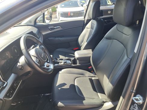 Used 2023 Kia Sportage SX FWD image 13