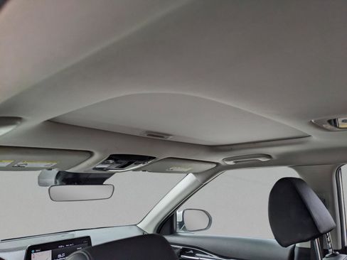 Used 2021 Kia Seltos SX w/ SX Sunroof Package image 16