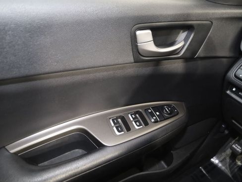 Used 2020 Kia Optima S FWD image 27