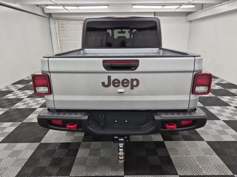 Used 2023 Jeep Gladiator Rubicon w/ Trailer Tow Package AWD/4WD image 5