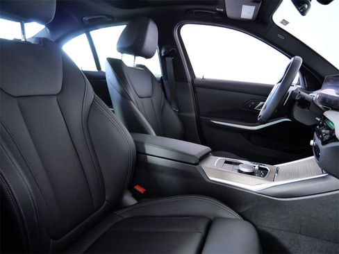 Used 2025 BMW 330i xDrive Sedan image 13