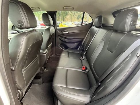 Used 2024 Buick Encore GX Sport Touring image 13