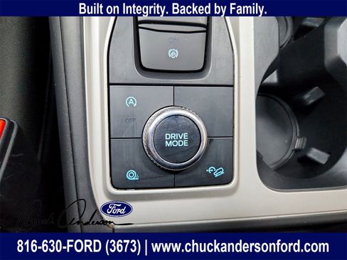 Used 2021 Ford Explorer XLT image 21