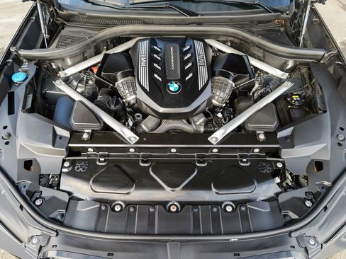 Used 2022 BMW X5 M50i w/ Executive Package image 64