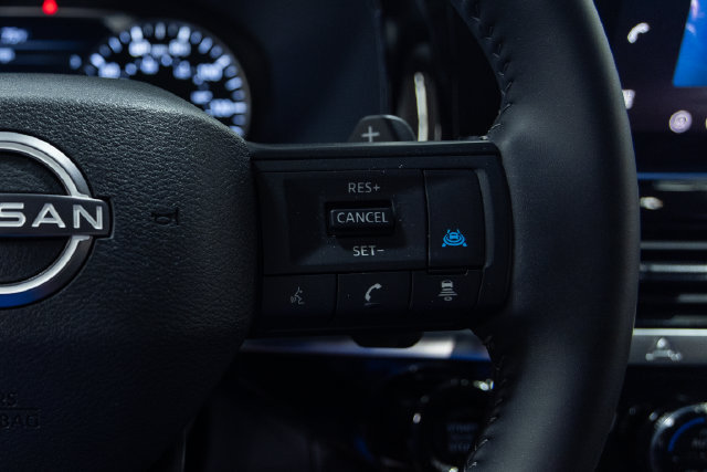 Used 2026 Nissan Pathfinder SV FWD image 14