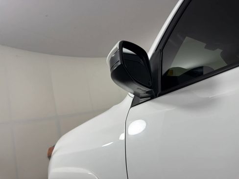 Used 2022 Toyota 4Runner SR5 image 12