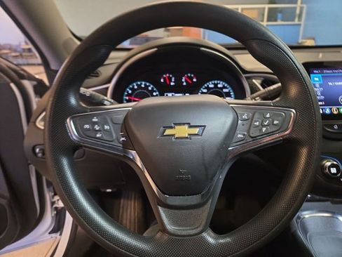 Used 2024 Chevrolet Malibu LT FWD image 14