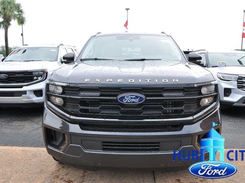 New 2026 Ford Expedition Max Active RWD image 8
