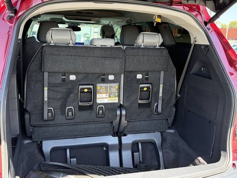 Certified 2025 Toyota Sienna XLE w/ XLE Plus Package AWD/4WD image 21