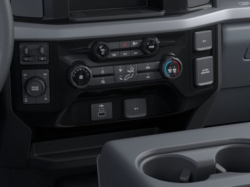 New 2026 Ford F250 XLT w/ FX4 Off-Road Package AWD/4WD image 42