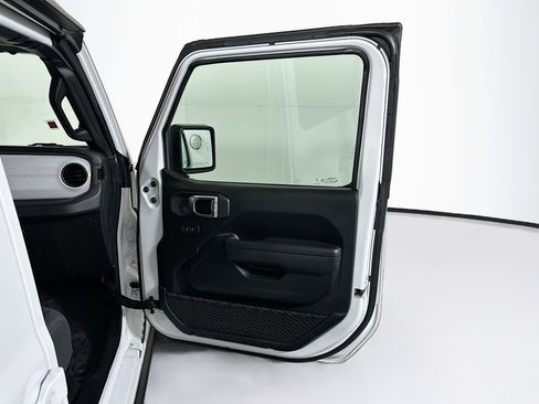 Used 2025 Jeep Wrangler Unlimited Sport S 4xe AWD/4WD image 32