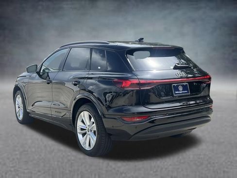 Used 2025 Audi Q6 e-tron Premium w/ Convenience Package RWD image 3