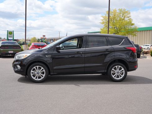 Used 2019 Ford Escape SE FWD image 6