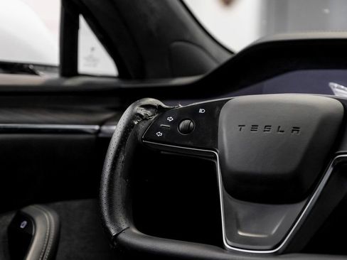 Used 2023 Tesla Model S image 24